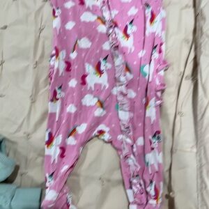 Bums and roses posh peanut 0-3   Girl footies and kimono sets bamboo 7 pieces